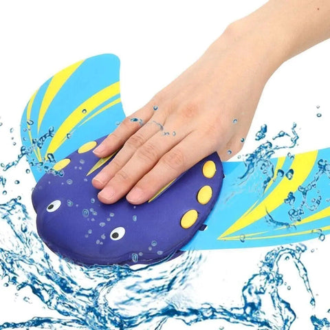 Water Powered Manta Ray Glider - Activate your Kids Imagination! Teeny Pandas