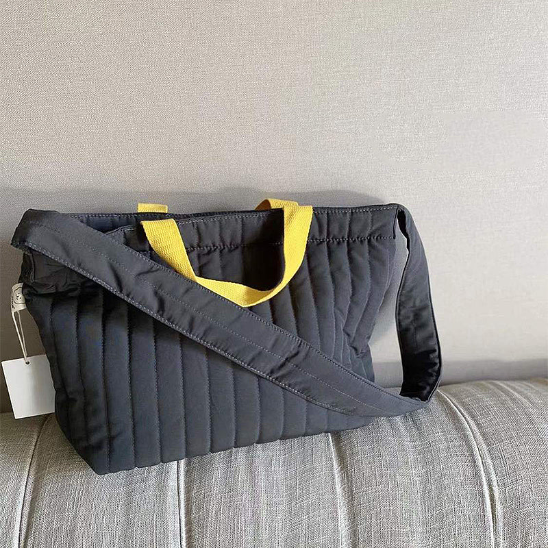 Large-Capacity Quilted Mummy Bag - Spacious and Stylish! Teeny Pandas