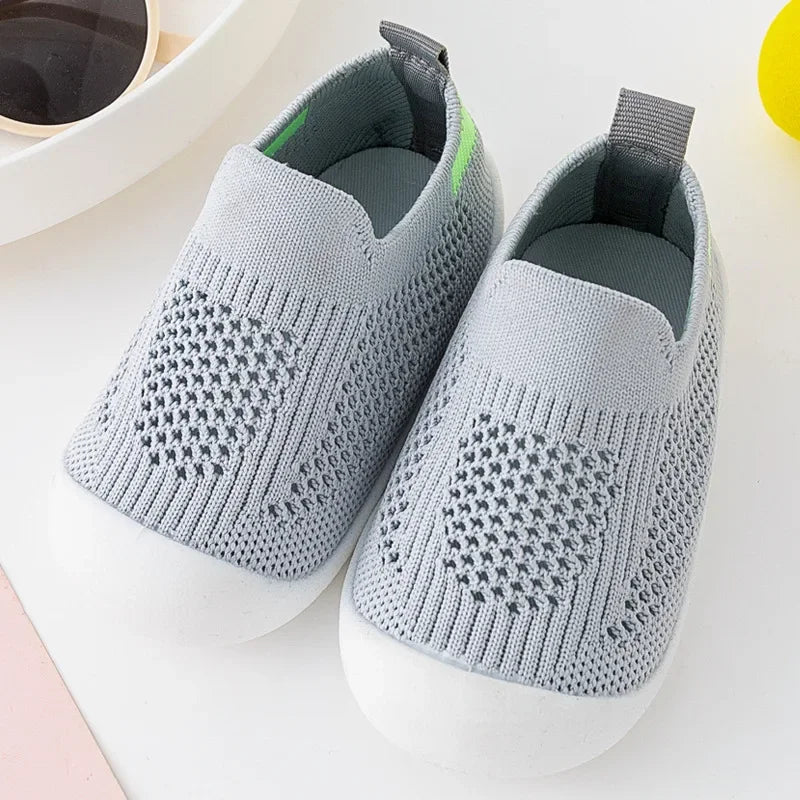 Breatheable Kids Shoes - With Solid and Non-Slip Sole! Teeny Pandas