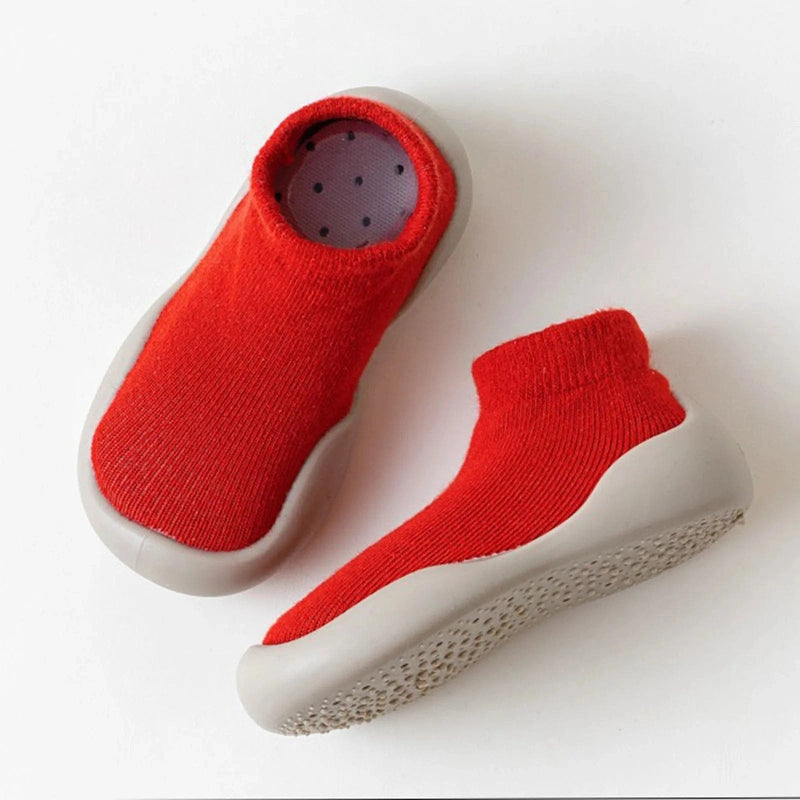 Red Low Sock Shoes – Cozy, Secure, and Perfect for Early Walkers Teeny Pandas