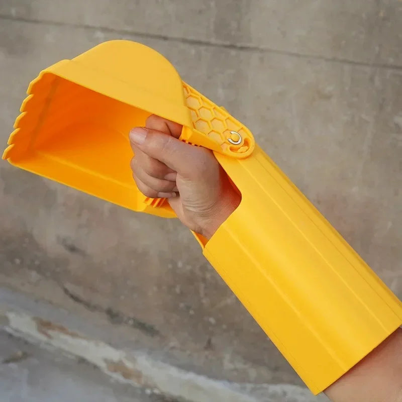 Kids Grip Hand Shovel – Perfect for Sand and Snow Adventures! Teeny Pandas