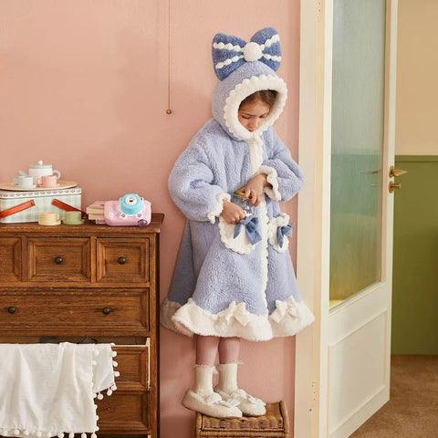 Hooded Kids Bathrobe for Girls – Winter Flannel Princess Nightgown