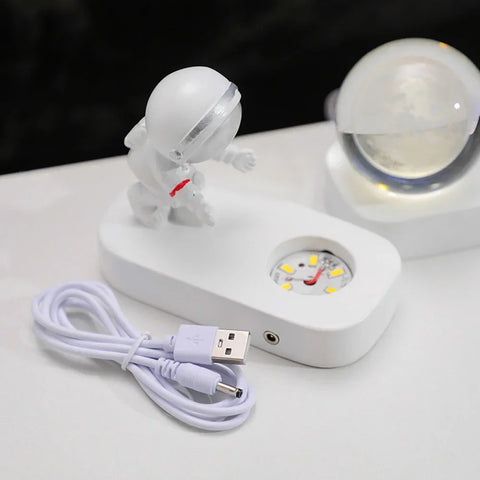 Astronaut Starry Sky Crystal Ball Night Light - Desktop Luminous Decoration!