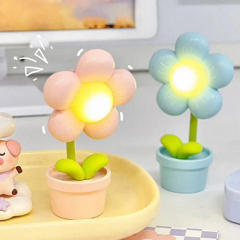 Mini LED Flower Night Light – Cute Small Table Lamp for Room!
