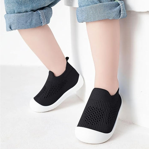 Winter Black Low Sock Shoes – Soft, Warm & Non-Slip Teeny Pandas