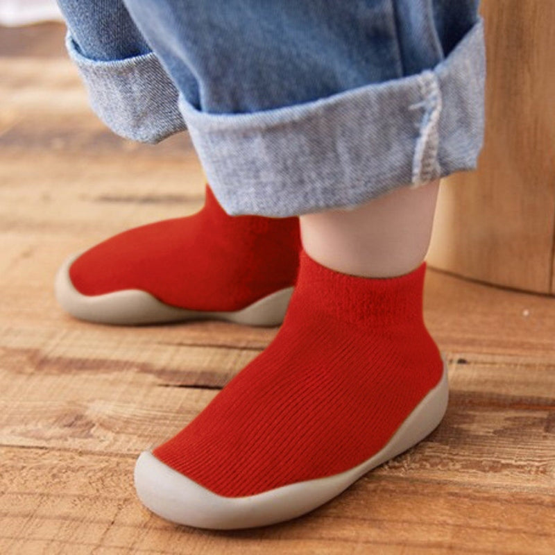 Red Low Sock Shoes – Cozy, Secure, and Perfect for Early Walkers Teeny Pandas